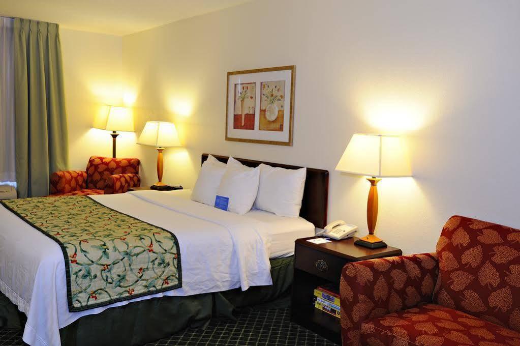 Fairfield Inn Richmond Chester Esterno foto