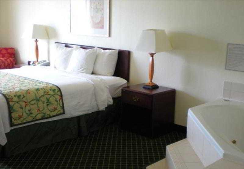 Fairfield Inn Richmond Chester Esterno foto