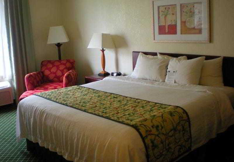 Fairfield Inn Richmond Chester Camera foto